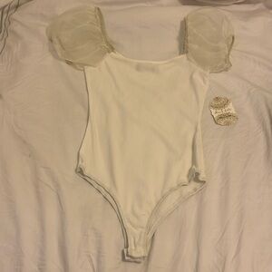 NWT Altar’d State puff sleeve bodysuit